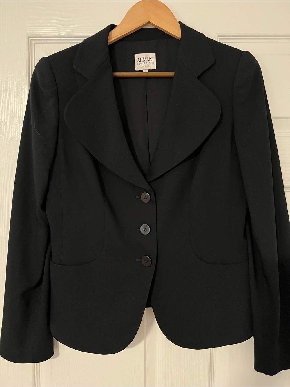 Armani Collezioni Black Women's Sculpted Lapel Blazer NWOT
